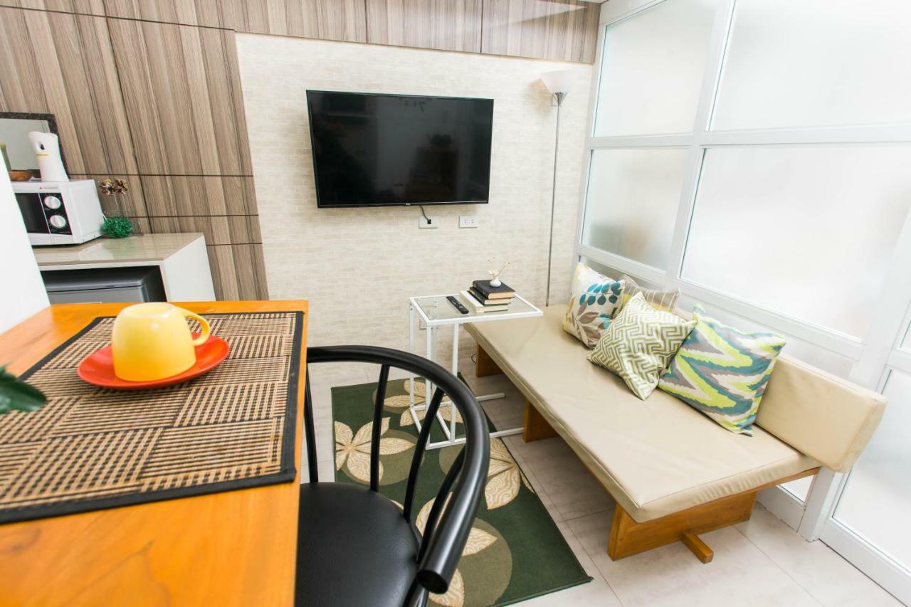 Cozy And Home Vacation Pad Tagaytay City Exterior photo